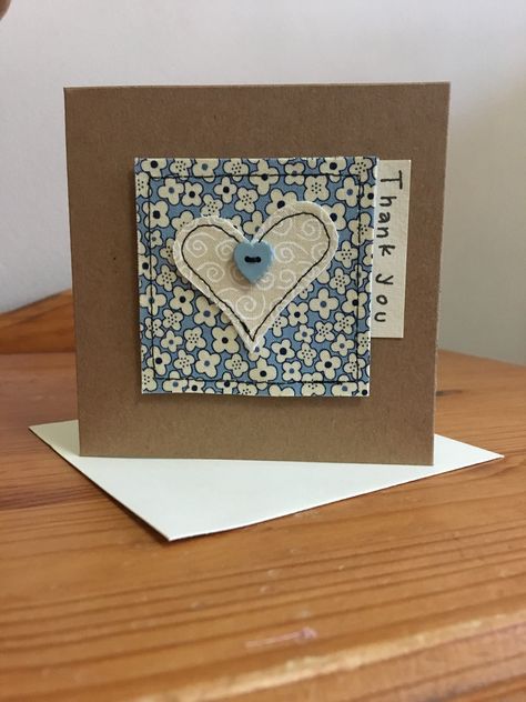 Handmade sewn heart card made using coordinating fabrics and a button Fabric Thank You Cards, Hand Sewn Cards, Applique Cards Fabric Scraps, How To Make Fabric Cards, Button Cards Ideas, Fabric Cards Handmade, Applique Cards, Fabric Note Cards, Sewn Cards