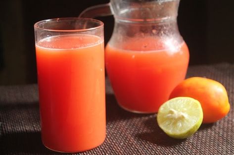 Fresh Tomato Juice Recipe - Yummy Tummy Fresh Tomato Juice Recipe, Tomato Juice Recipes, Summer Juice, Quick Smoothies, Fruit Pudding, Bon Apetit, Healthy Juice Recipes, Apple Cake Recipes, Juice Recipe