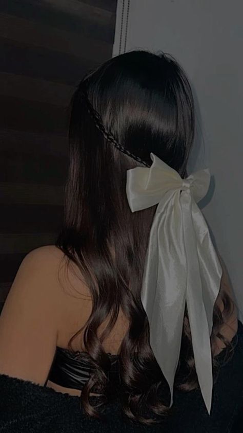 Blanco Aesthetic, Hair Inspiration Long, Birthday Hairstyles, Long Silky Hair, Cute Simple Hairstyles, Bow Hairstyle, Selfie Ideas Instagram, Hair Stylist Life, Braided Updo