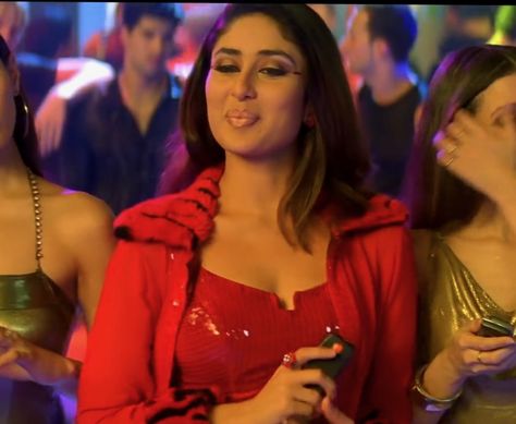 kareena kapoor in khabhi khushi kabhi gham Indian Baddie, Pink Lifestyle, Bollywood Outfits, Spirit Animals, Iconic Dresses, Kareena Kapoor, Aesthetic Words, Bollywood Fashion, Desi