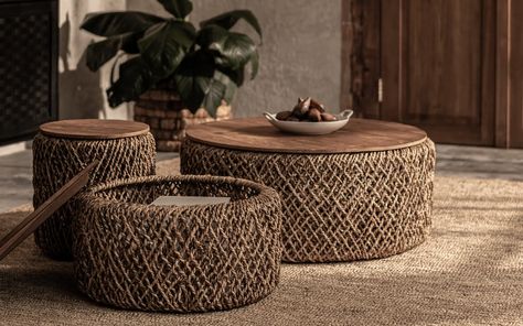 Centre Table Design, Rattan Weaving, Furniture Rattan, Wicker Coffee Table, Style Coffee Table, Furniture Details Design, Table Decor Living Room, Living Room Decor Inspiration, Art Decor Diy