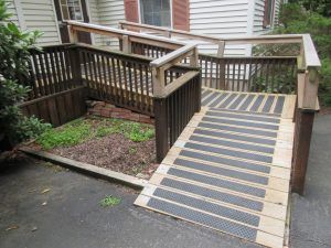 Wheelchair Ramp Diy, Porch With Ramp, Non Slip Stair Treads, Wheelchair Ramp Design, Outdoor Ramp, Outside Steps, Accessible House, Wooden Ramp, Ramp Stairs