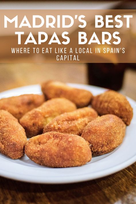 Spanish Croquettes Tapas, Spanish Potatoes Recipe, Potatoe Croquettes Recipe, Croquettes Spanish, Spanish Croquettes Recipe, Spanish Croquettes, Potato Croquettes Recipe, Spanish Drinks, Vegetarian Tapas