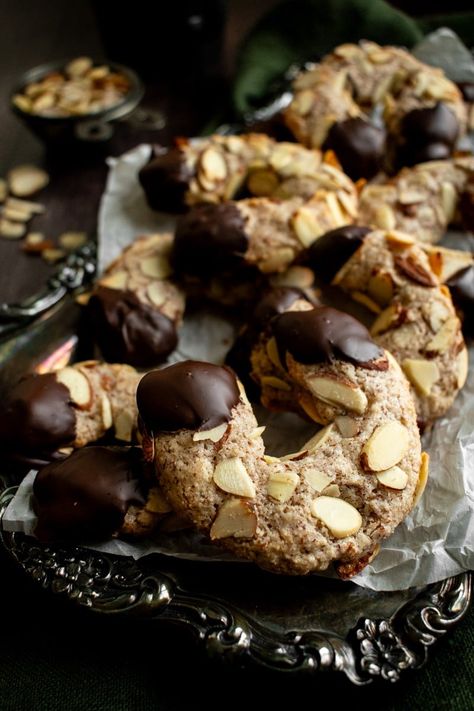 Almond Horn Cookies (Mandelhörnchen) - Humbly Homemade Italian Almond Horn Cookies, Almond Horn Cookies Recipe, Almond Horns Recipes, Almond Horseshoe Cookies, Almond Finger Cookies, Almond Horn Cookies, Almond Horns, Horn Cookies, German Biscuits