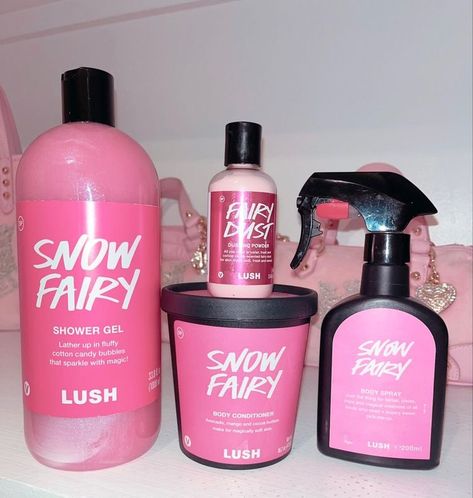 Lush Products Aesthetic, Lush Shower Gel, Lush Aesthetic, Lush Christmas, Body Conditioner, Lush Products, Snow Fairy, Body Hygiene, Bath And Body Works Perfume