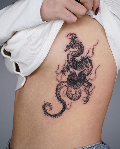 Dragon Tattoo For Women Side Rib, Dragon Tattoo Cover Up Ideas, Dragon Tattoo Placement, Dragon Tattoo Around Arm, Dragon Tattoo On Ribs, Dragon Tattoo Simple, Dragon Tattoo Outline, Dragon Thigh Tattoo, Blue Dragon Tattoo