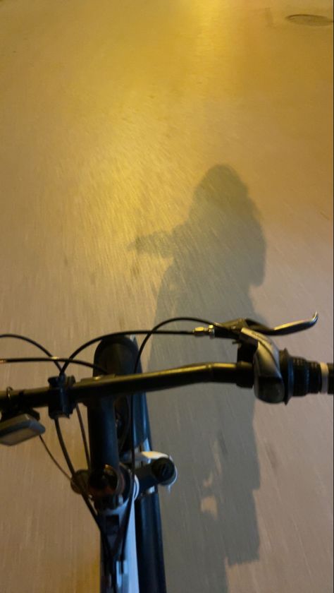 Bike Riding Aesthetic, Night Walking Aesthetic, Alcohol Pictures, Night Rides Snapchat, Church Aesthetic, Bike Aesthetic, Night Biking, Snapchat Picture, Anime Cover Photo