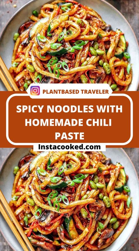 Spicy Udon Noodle Recipe, Spicy Udon Noodles, Chili Paste Recipe, Spicy Noodles Recipe, Udon Noodles Recipe, Recipes Chili, Rice Noodle Recipes, Tasty Meat, Paste Recipe