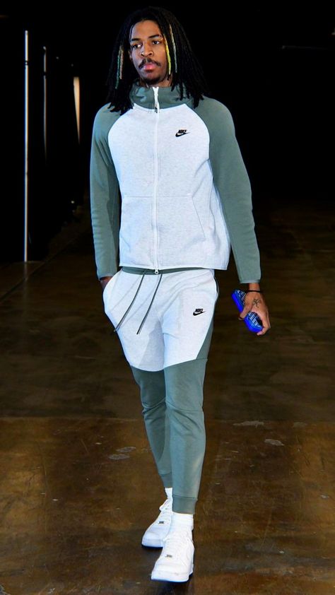 Ja Morant Nike Tech, Ja Morant Outfit, Nike Tech Tracksuit, Tech Tracksuit, Basketball Boyfriend, Ja Morant Style, Uk Drill, Outfit Homme, Nba Wallpaper