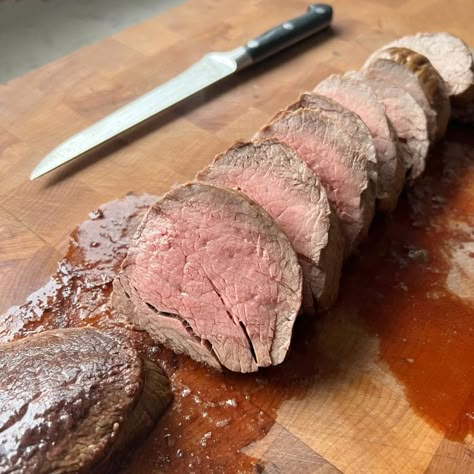 Ina Garten Beef Tenderloin, Tenderloin Recipes Oven, Desserts For Christmas, Beef Tenderloin Recipe, Beef Tenderloin Recipes, Beef Tenderloin Roast, Perfect Roast Chicken, Tenderloin Roast, Beef Filet