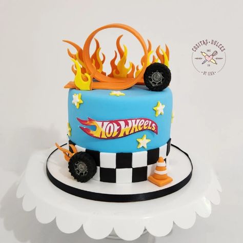 Hotwheels Birthday Cake, Hot Wheels Themed Birthday Party, Wheels Cake, Bolo Hot Wheels, Hot Wheels Cake, Truck Theme Birthday, Hotwheels Birthday Party, Monster Truck Cake, 5th Birthday Cake