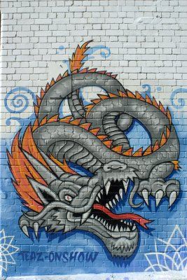 Dragon Graffiti Viking Skull Art, Graffiti Dragon, Dragon Wallpapers, Graffiti Images, Viking Skull, Graffiti Words, Sidewalk Art, Free Backgrounds, A Brick Wall