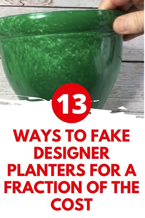 DIY Planter Makeovers Diy Planter Boxes Outdoor Cheap, Plastic Planters Makeover Ideas, Cheap Planter Ideas, Cheap Plant Pots, Yard Hacks, Planter Makeover, Cheap Planters, Designer Planters, Diy Planters Indoor