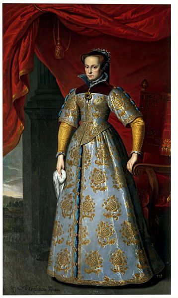 Full-length portrait of Queen Mary I of England, standing, wearing a wide hood with a high rising open collar showing an inner frill and a white and gold brocaded gown with a tight-fitting bodice and wide sleeves. Inscribed lower left La Reÿna dinglatiera Maria Mary I Of England, Mary Tudor, Tudor Fashion, Tudor Dynasty, Tudor Era, Tudor History, Mary Queen Of Scots, Mary I, Queen Of England