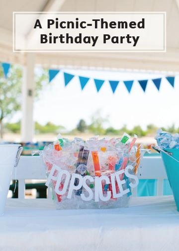 What’s the perfect activity for your little one’s summer birthday? An outdoor picnic of course and with these cute decor and food ideas everyone will have a blast. First Birthday Picnic, Lake Birthday Party, Lake Birthday, Birthday Party At Park, Popsicle Party, Picnic Birthday Party, Birthday Picnic, Park Birthday, Pool Birthday