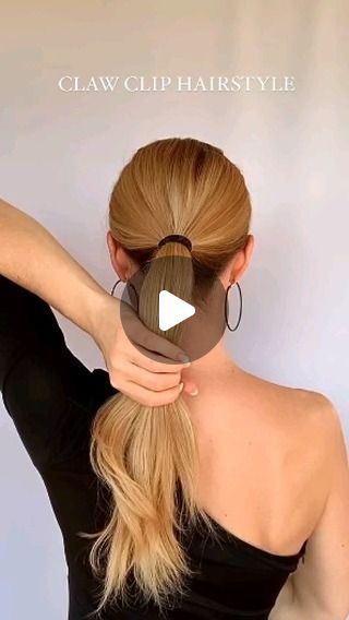 Hairstyle|makeup on Instagram: "You can create so much volume 💯🔻 … with a claw clip!  🔴 The size of the claw clip creates the size of the volume.  You can use any claw clip." Claw Clip Fancy Hairstyles, Claw Clip Hairstyles Volume, Claw Clip Updo Hair Tutorials, Updo With Claw Clip, Cute Hairstyles With Claw Clips, Claw Clip Root Volume, Claw Clip Volume Hack, The Claw, Everyday Hairstyles