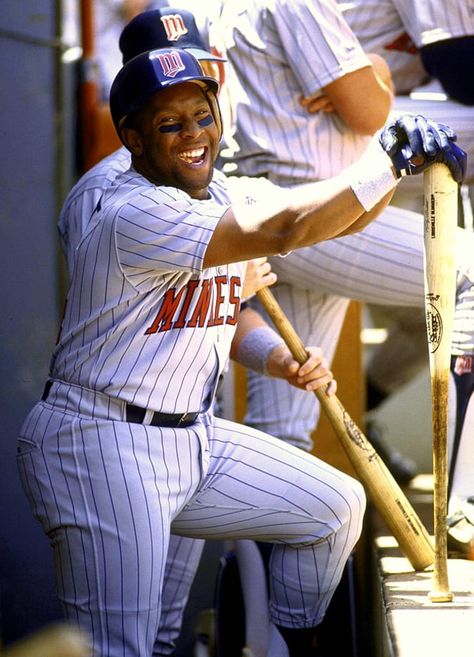 Classic Photos of Kirby Puckett | Sports Illustrated Phil Rizzuto, Kirby Puckett, Twins Game, Fame Game, Minnesota Twins Baseball, Johnny Bench, Twins Baseball, Victory Parade, Twin Photos