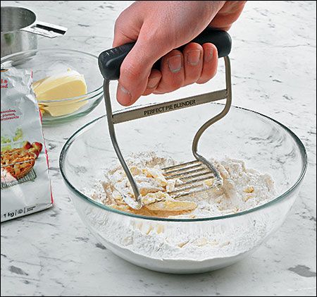 Pastry Blender - Gardening Pastry Kitchen, Ninja Blender, Lee Valley Tools, Lawn Tools, Lee Valley, Cooking Supplies, Pastry Blender, Garden Lawn, Pastry Dough