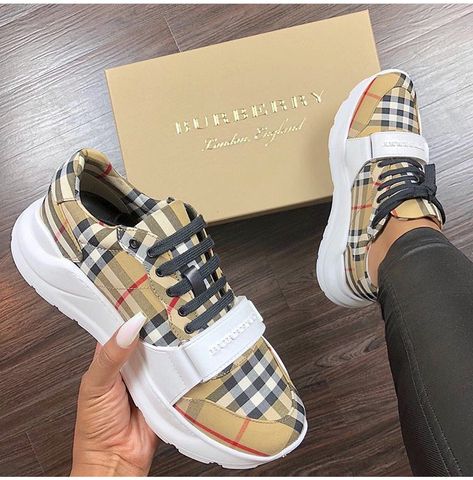 Burberry Burberry Sneakers Outfit, Burberry Shoes Outfit, Sepatu Air Jordan, Burberry Sneakers, Slippers Outfit, Sneaker Heads, Sneaker Outfits, Fresh Shoes, Cute Sneakers