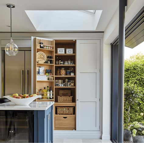 Mashup Monday 7: Inspired English Kitchen Details from Tom Howley - Slave to DIY Tom Howley Kitchens, Blue Shaker Kitchen, Kitchen Larder Cupboard, Tom Howley, Beautiful Pantry, Kitchen Larder, Built In Pantry, Larder Cupboard, Desain Pantry