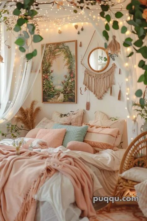 Minimal Bedroom Decor, Boho Bedroom Design, Minimal Bedroom, Sage Green Bedroom, Spring Bedroom, Bedroom Bliss, Bedroom Decor Inspiration, Bohemian Bedroom Decor, Small Space Living Room