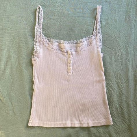 Brandy Melville Tank Top, Brandy Melville Tank, Tank Top With Lace, Lace Straps, Perfect Style, Brandy Melville Tops, Lace Tank, Summer Top, Brandy Melville