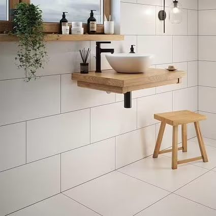 Sugar - Wall Tiles - Tiles Tile Giant, White Tile Bathroom Walls, Bathroom Decor Shower Curtains, Large White Tiles, Large Tile Bathroom, Black And White Tiles Bathroom, Porcelain Kitchen, Bathroom Floor Tile, Bathroom Big