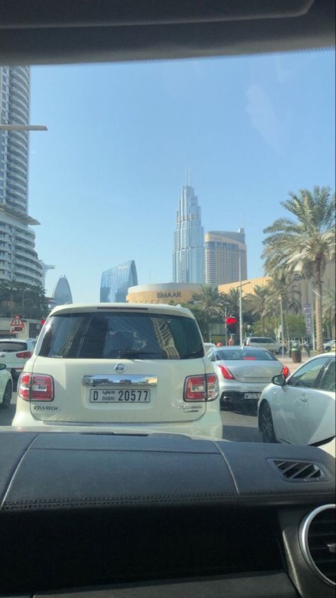 Fake Streaks, Manchester City Logo, Middle East Countries, Fairy Grunge Aesthetic, Dubai Cars, Dubai Vacation, Dubai Aesthetic, Arabian Women, City Logo