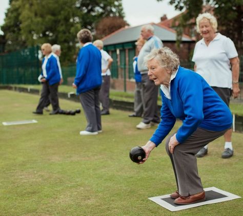 21 Fun Ways for Older Adults to Keep Active – All Seniors Care Older Adults Activities, Games For Senior Citizens, Yoga Breathing Techniques, Healthcare Center, Laughter Yoga, Senior Games, Gym Games, Water Aerobics, Group Fitness Classes