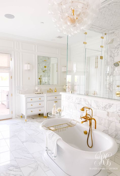 Custom Cabinet Doors, Suite Bathroom, Room Diffuser, Gold Fixtures, Renovation Design, Design Bathroom, Dream Bathrooms, Marble Bathroom, Bathroom Wallpaper