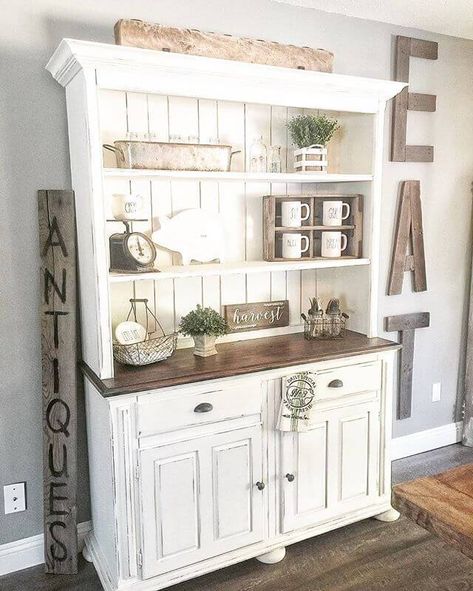 Antique cupboard | Stunning Farmhouse Dining Room Design & Decor Ideas White Hutch, Antique Cupboard, Kitchen Design Decor, Farmhouse Dining Room, Country Farmhouse Decor, Cool Ideas, Easy Home Decor, Decor Minimalist, Farmhouse Dining