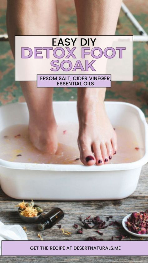 woman's feet in a detox foot soak Detox Foot Soak, Apple Cider Vinegar Foot Soak, Epsom Salt Foot Soak, Homemade Foot Soaks, Foot Detox Soak, Diy Natural Beauty Recipes, Diy Foot Soak, Foot Soak Recipe, Diy Detox