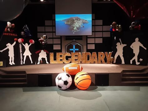 Sports Vbs, Sports Day Decoration, Sports Banquet, Vbs Themes, Banquet Decorations, Football Themes, Sports Awards, Sports Camp, Camping Decor