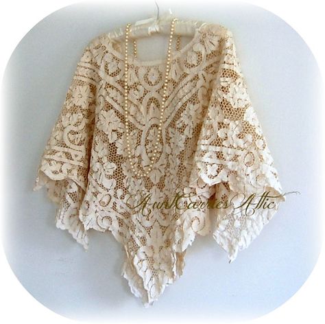 Simple Lace Shawl Lace Poncho, Repurposed Clothing, Lace Dress Vintage, Lace Wedding Dress Vintage, Lace Outfit, Tea Dyeing, Linens And Lace, Lace Shawl, Antique Lace