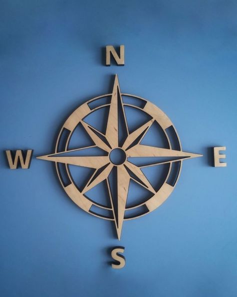 Magnetic Compass, Compass Wall Decor, Wind Rose, Laser Cut Wood Crafts, Rose Wall Art, Laser Engraved Ideas, Woodworking Projects For Kids, Wooden Map, Beech Tree