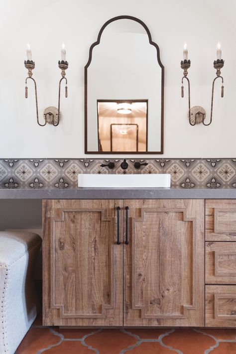 Modern Spanish Bathroom, Spanish Revival Bathroom, Hacienda Bathroom, Southwestern Bathroom, Modern Spanish Style, Spanish Style Bathrooms, Spanish Bathroom, American Clay, Modern Master Bath