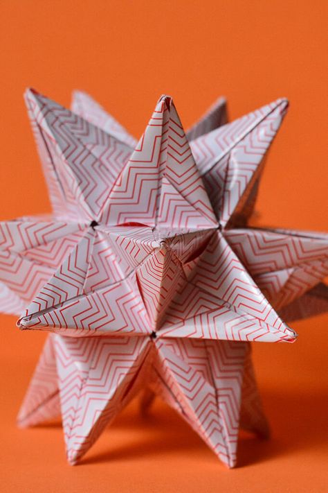 3D Star Craft Set From Crelando Lidl Craft Hobbies, Star Craft, Hanging Craft Ideas, Origami Star, Hanging Craft, Paper Wall Hanging, Modular Origami, 3d Star, Folded Paper