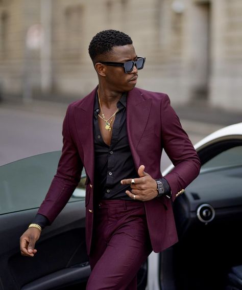 Audrey Lunda Burgundy Suit Wedding, Gentleman Mode, Formal Suits Men, Best Suits For Men, Dapper Gentleman Style, Mens Business Casual Outfits, My Blessings, Mens Fashion Blazer, Gents Fashion