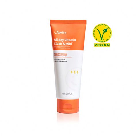 A Low pH Vitamin Cleanser Nourishes and soothes the skin Brightens the skin complexion Cleanses the skin without the tightening feeling afterwards Balances your skin's oil-water balance Anti-aging effect and anti-oxidizing Gently gets rid of excess sebum, blackheads deep in your pores and prevents the occurrence acne. Morning Cleanser, Clear Pores, Skin Complexion, Gel Cleanser, Improve Skin Texture, Gentle Cleanser, Even Out Skin Tone, Christmas 2022, Clogged Pores