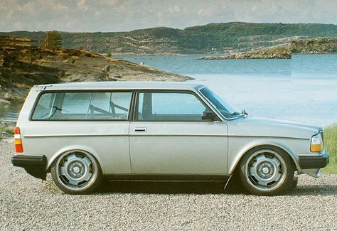 Volvo 240 Wagon, Volvo Estate, Volvo Wagon, Station Wagon Cars, Volvo Amazon, Volvo 240, Volvo V60, Lovely Car, Shooting Brake