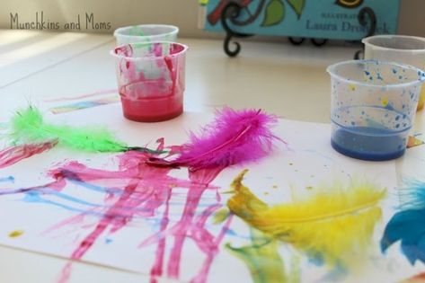 The Best Nest: A Literacy and STEM Preschool Lesson - The Many Little Joys Birds Preschool, Stem Preschool, Preschool Painting, Kevin Henkes, Preschool Stem, Preschool Units, Spring Preschool, Diy Bird Feeder, Feather Painting