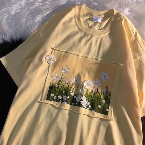 Watercolor Tattoo Ideas, Estilo Hippy, Trendy Shirt Designs, Cream Yellow, Easy Trendy Outfits, Elbow Sleeve, Really Cute Outfits, Cute Tshirts, Casual Style Outfits