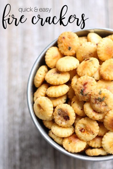 Red Pepper Oyster Crackers, Oyster Cracker Snack, Oyster Cracker, Oyster Crackers Recipe, Seasoned Oyster Crackers, Ranch Oyster Crackers, Ranch Crackers, Spicy Crackers, The Salty Marshmallow