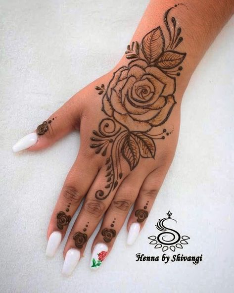 Henna Roses Designs, Rose Tattoo Henna, Henna Designs Hand Floral, Henna Sunflower Designs, Rose Henna Tattoo Designs, Henna Words Designs, Henna Hand Flower, Hena Design Hand Flowers, Henna Flower Designs Hand