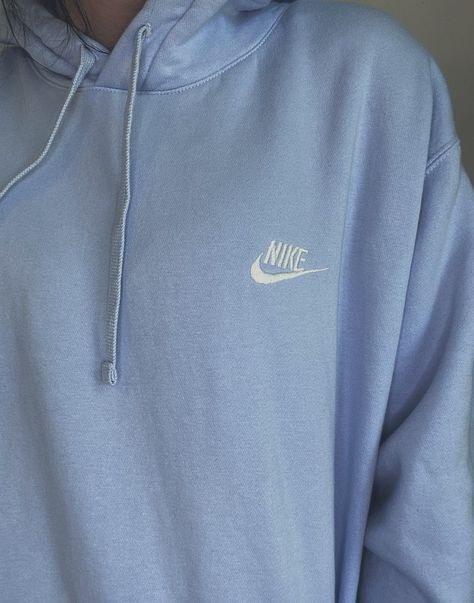 Oversized Hoodie Nike, Baby Blue Nike Sweatshirt, Nike Hoodies Blue, Nike Hoodie Light Blue, Light Blue Comfy Outfit, Light Blue Hoodie Nike, Light Blue Hoodie Aesthetic, Sky Blue Sweatshirt Outfit, Blue Nike Hoodies