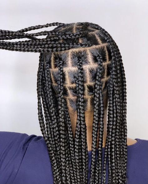 Knotless Box Braids Small Big Parts, Small Medium Large Box Braids, Knotledd Box Braids, Box Braids Medium Size, Medium Sized Braids, Medium Size Box Braids, Medium Size Braids, Cute Box Braids, Short Box Braids Hairstyles