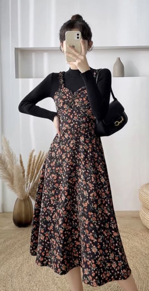 Long Dress With Cardigan Aesthetic, Korean Long Frock Design, Korean Frocks For Women, Korean Maxi Dress Outfit, Modest Alternative Fashion, Cardigan And Long Skirt Outfit Korean, Korean Maxi Floral Dress, Fashion Outfits Korean, China Street Fashion