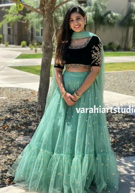 Netted Crop Top Designs, Net Crop Top Designs For Lehenga, Net Saree Recycle Dresses Indian, Net Half Saree Designs, Net Lehenga Designs, Tassels Fashion Clothing, Gown Dress Party Wear, Kids Party Wear Dresses, Crop Top Lehenga