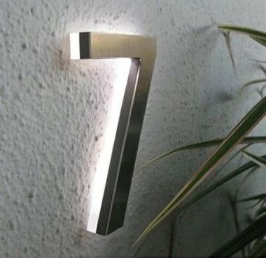 House Lighting Outdoor, Solar House Numbers, Led House Numbers, Led House, Solar Power House, Modern House Number, Solar House, Casa Exterior, House Number Sign