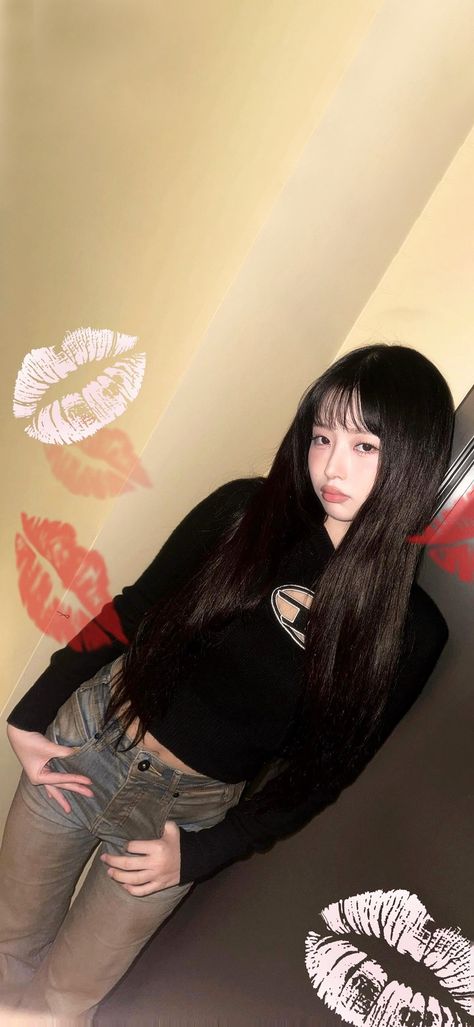 Rei Wallpapers, Gyaru Makeup, Female Character Inspiration, Blackpink Jennie, Kpop Wallpaper, Character Inspiration, My Girl, A Woman, Wallpapers